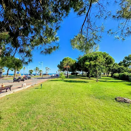 Beachfront - Panoramic View - Balkony - Ac *